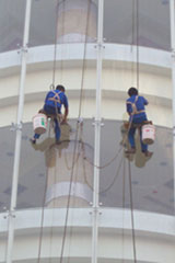 外墻清洗新高空作業案例